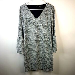 Banana Republic black white tweed  v neck bell sleeve P/Small